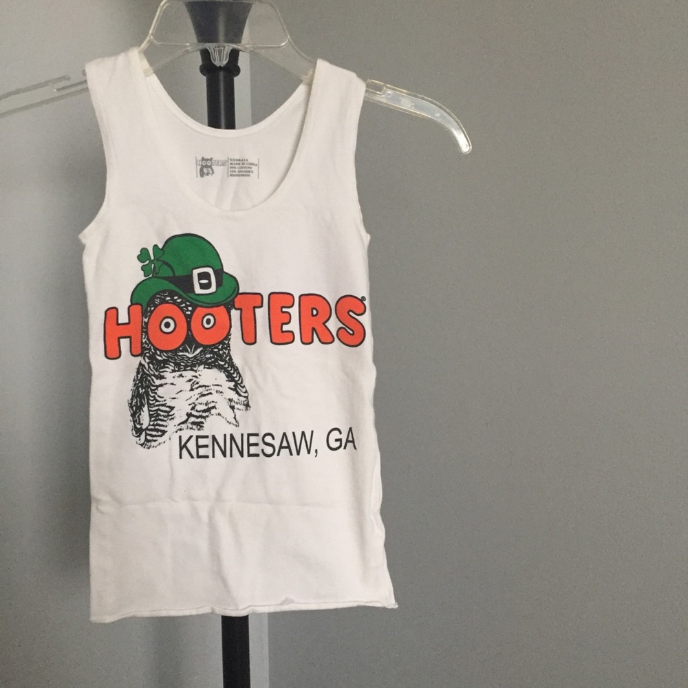 St. Pat Hooters top